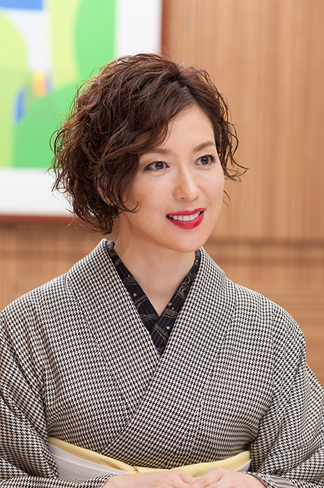 若村麻由美のヘアスタイルが気になる ショートからロング 着物ヘアまで画像まとめ おでかけlet S Go