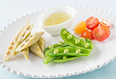 大名竹と季節野菜のサラダ 新茶のドレッシング添え