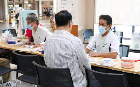 虫歯や歯周病予防について学べる「お口と歯の無料相談会」。体脂肪や骨密度の無料測定もある