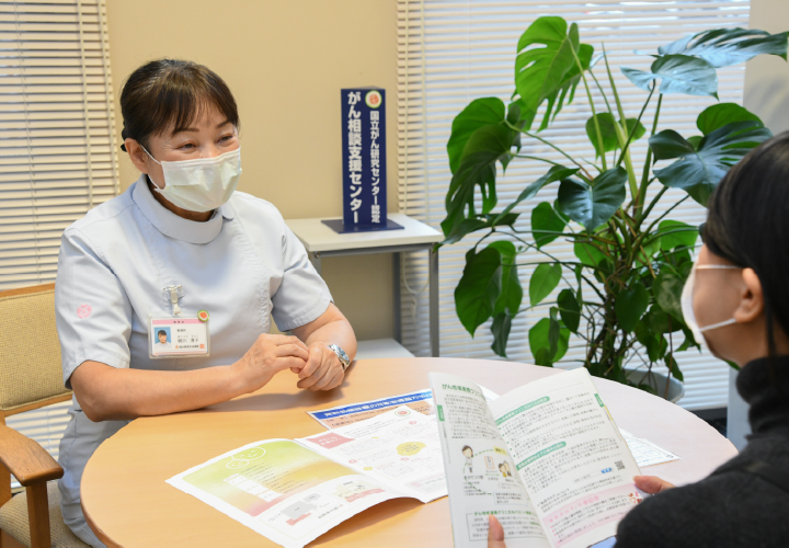 がんや脳卒中の患者に対し、治療と生活・仕事を両立させるためのアドバイスを行なう