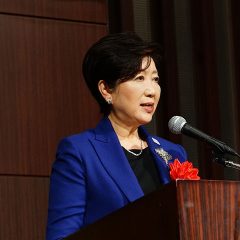 塩崎厚労相、小池都知事らが祝辞　済生会中央病院主棟落成式