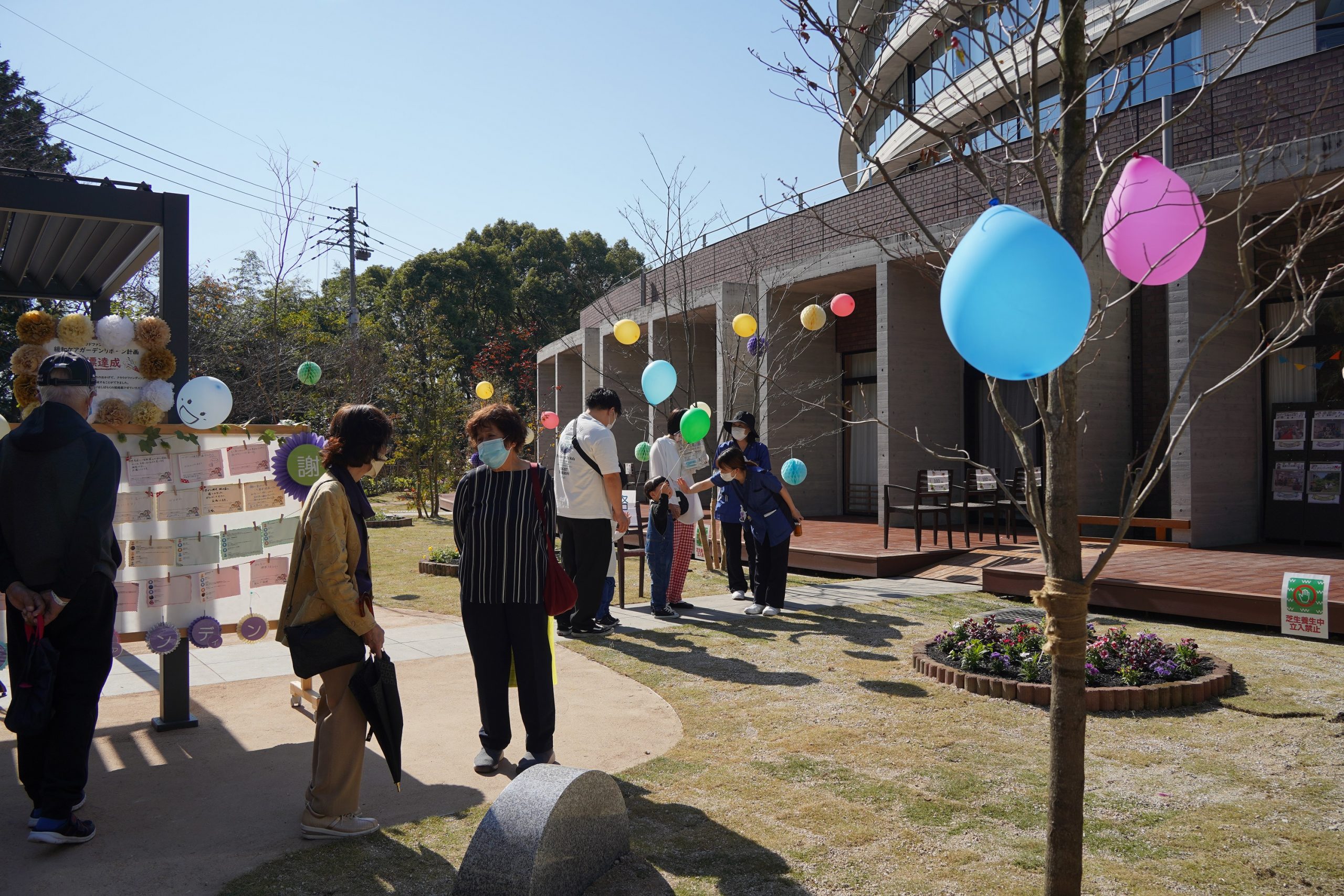 福岡・飯塚嘉穂病院で緩和ケアガーデンリニューアル記念の済生会フェア