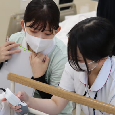 協同学習を通して多職種連携を学ぶ