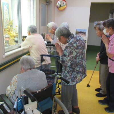 施設内で四国霊場巡り