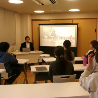 「遊び」をテーマに支援を考える