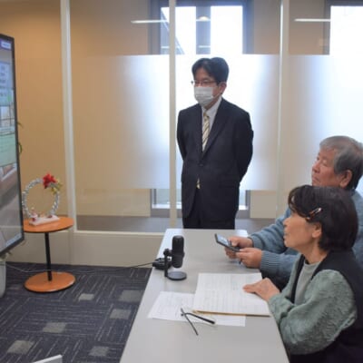 対話型AIケアボットでがん患者に寄り添う