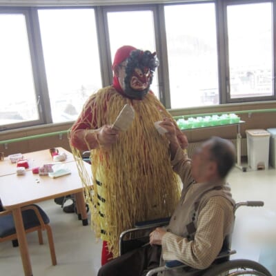 鬼役を引き受けて秋田から来てくれた「なまはげ」さん