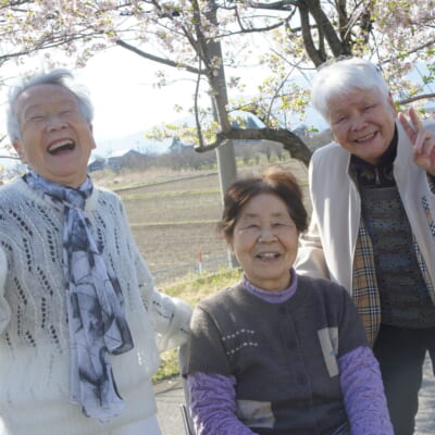 外出機能訓練を兼ねたお花見ドライブへ